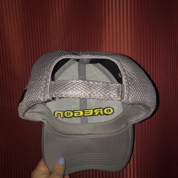 Oregon Ducks Hat - Picture 3 of 3